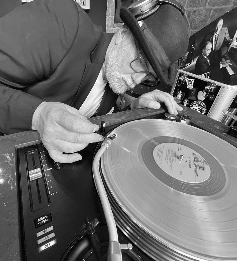Jazzura radio show